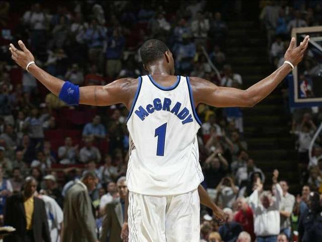 禁区内触球 禁区内触球