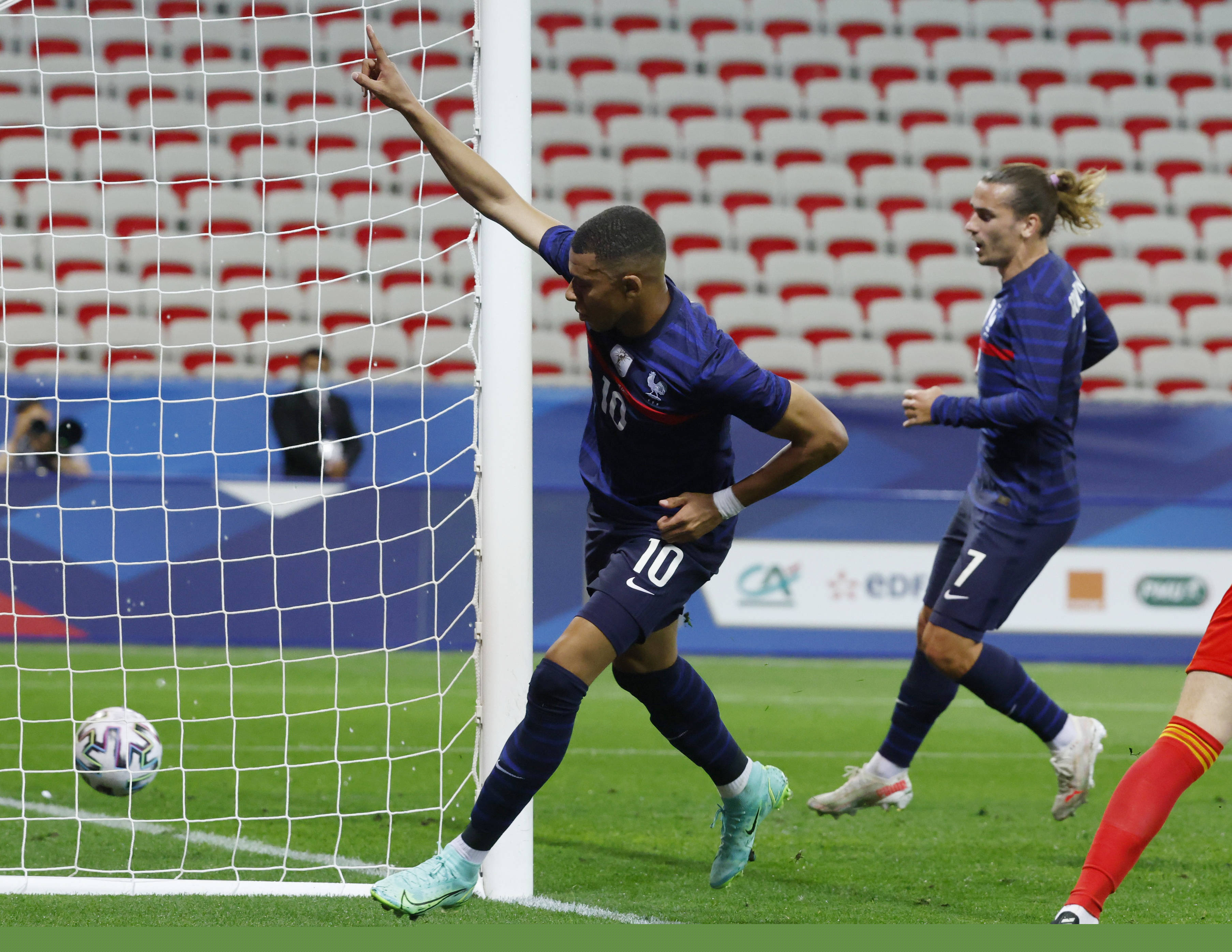 测与社区讨 测与社区讨